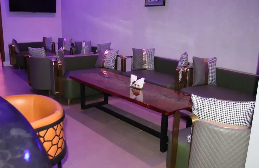 Booth / Banquette